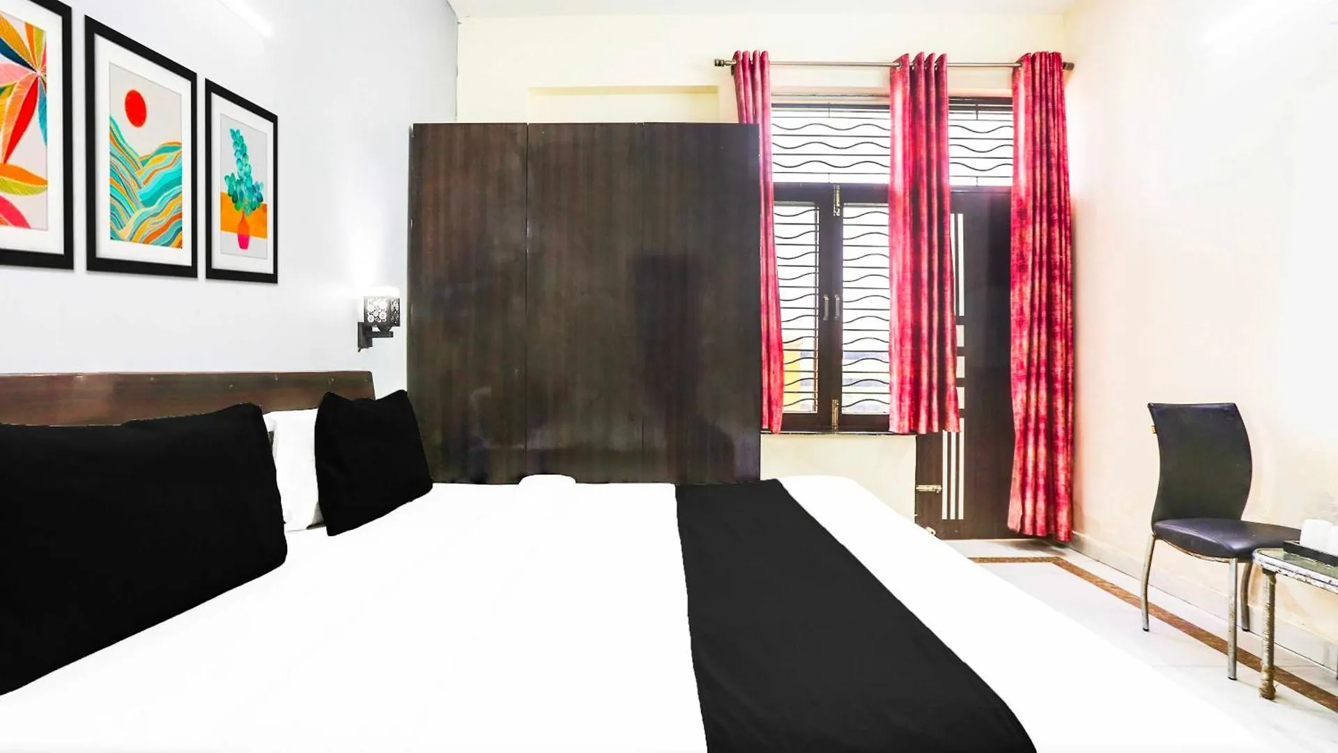 Hotel O Sector 45 Near Huda Metro Station Gurgáon