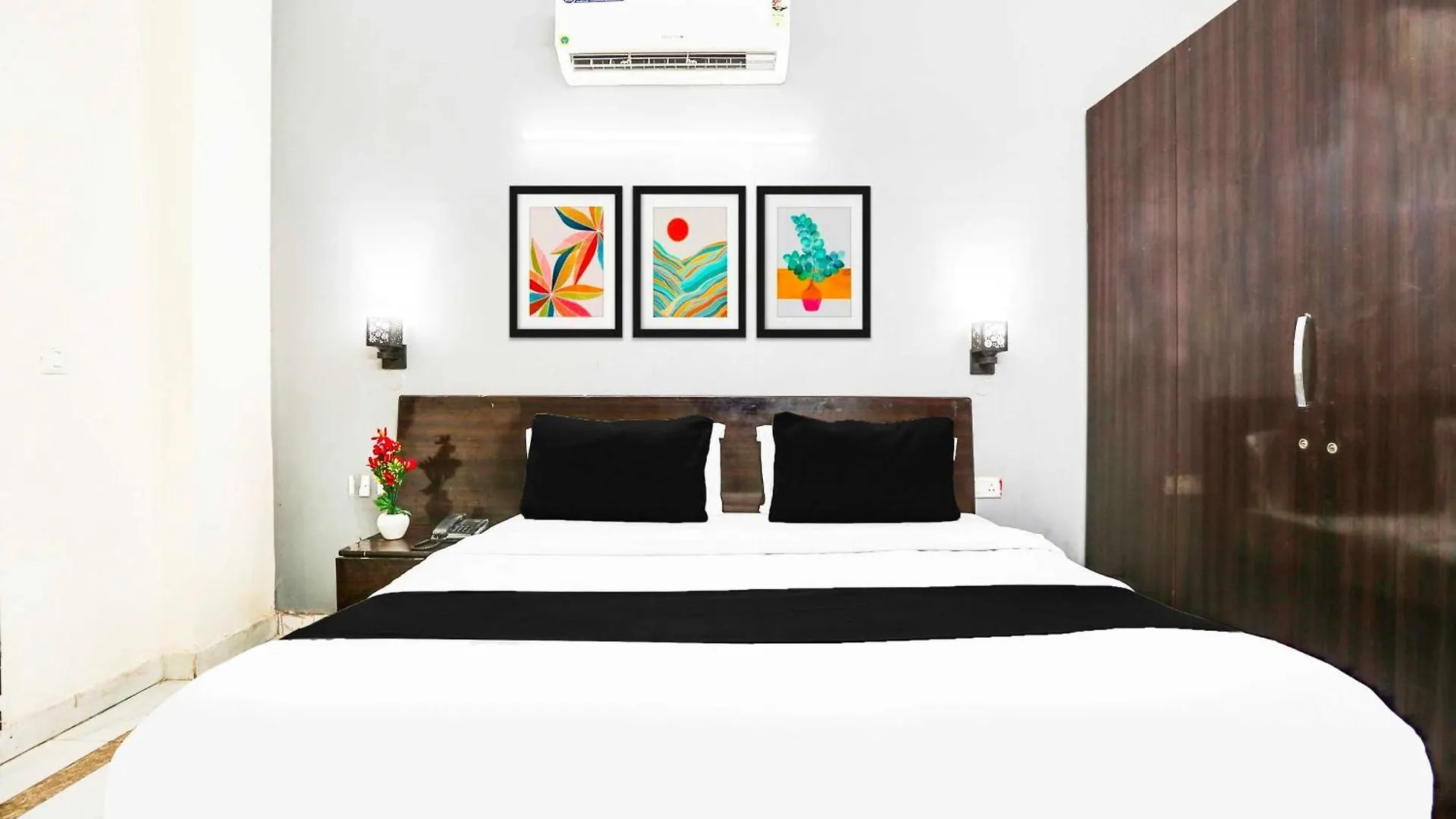 Hotel O Sector 45 Near Huda Metro Station Gurgáon